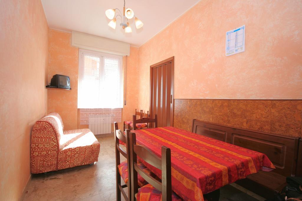 Aria Di Mare Apartment Borghetto Santo Spirito Bagian luar foto