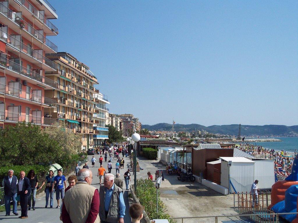 Aria Di Mare Apartment Borghetto Santo Spirito Bagian luar foto