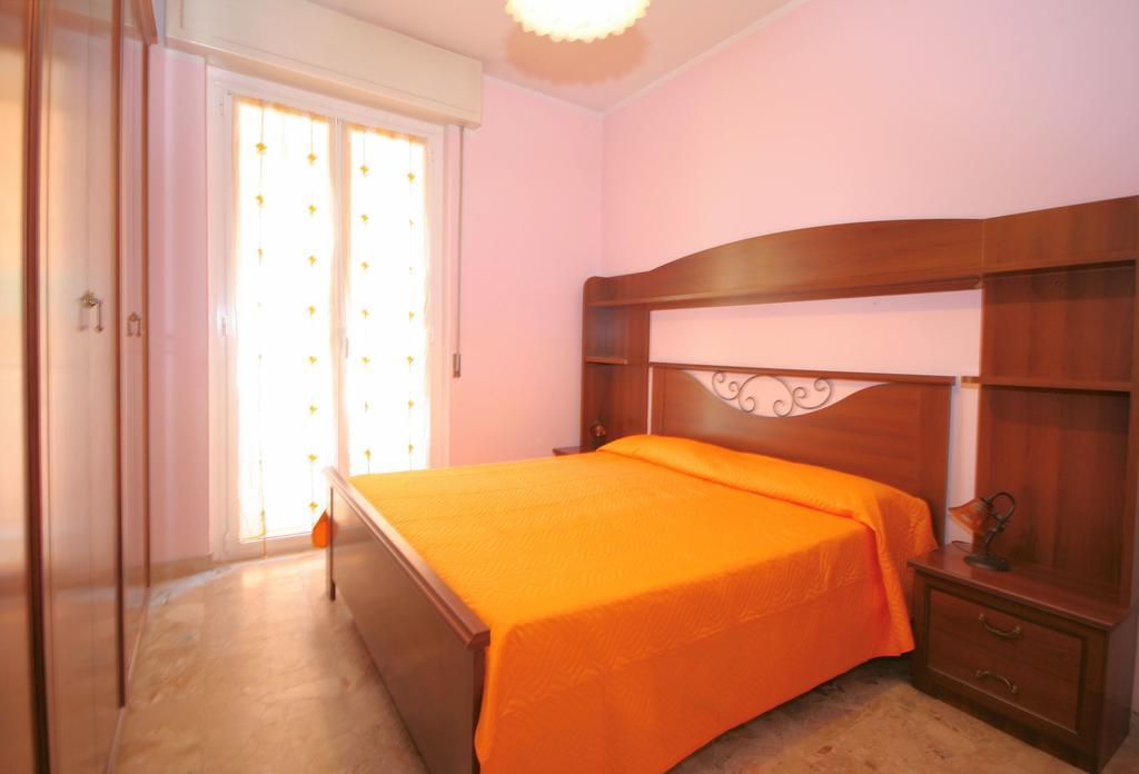 Aria Di Mare Apartment Borghetto Santo Spirito Bagian luar foto