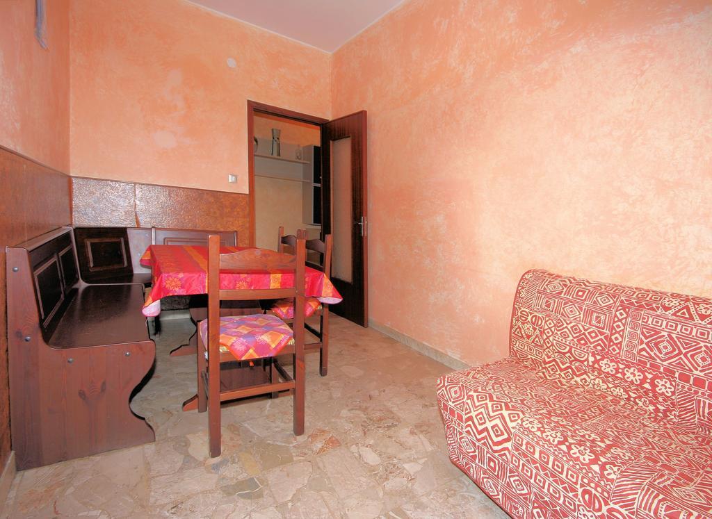 Aria Di Mare Apartment Borghetto Santo Spirito Bagian luar foto